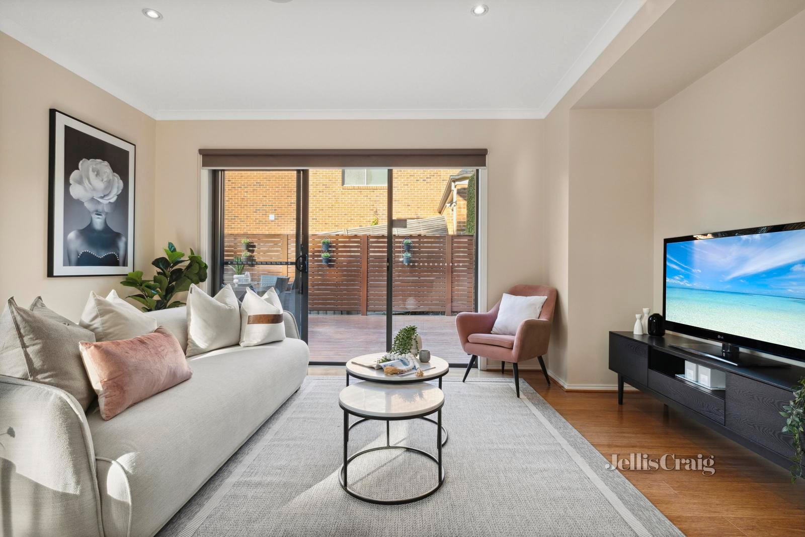 1/13 White Street, Mount Waverley image 6