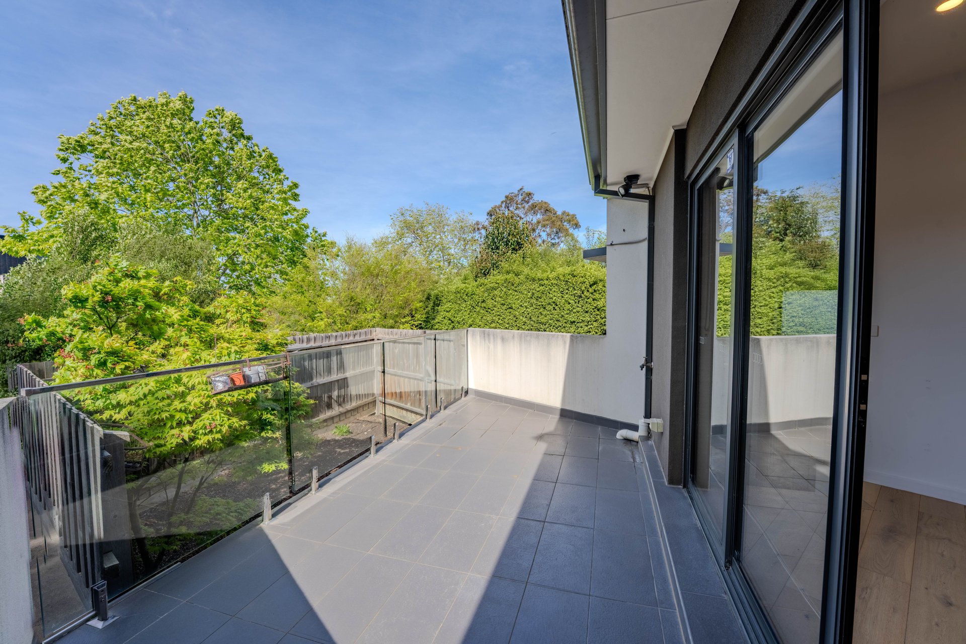 1/13 Whitehorse Road, Blackburn image 2