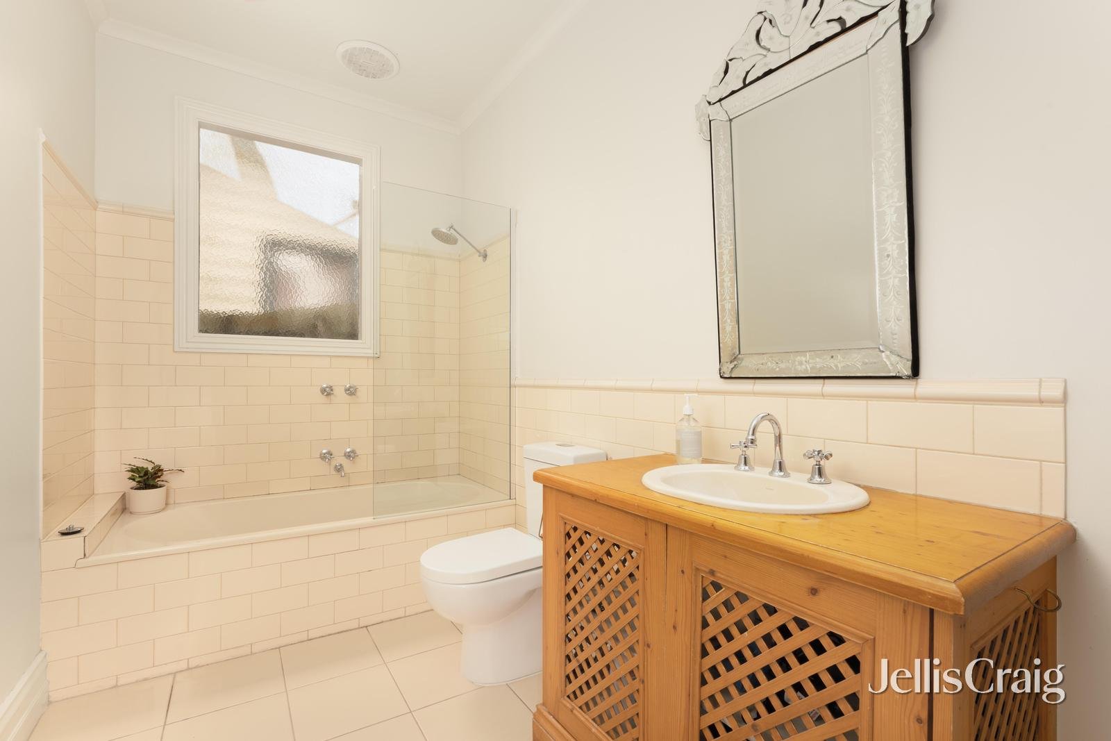 1130 Eyre Street, Newington image 10
