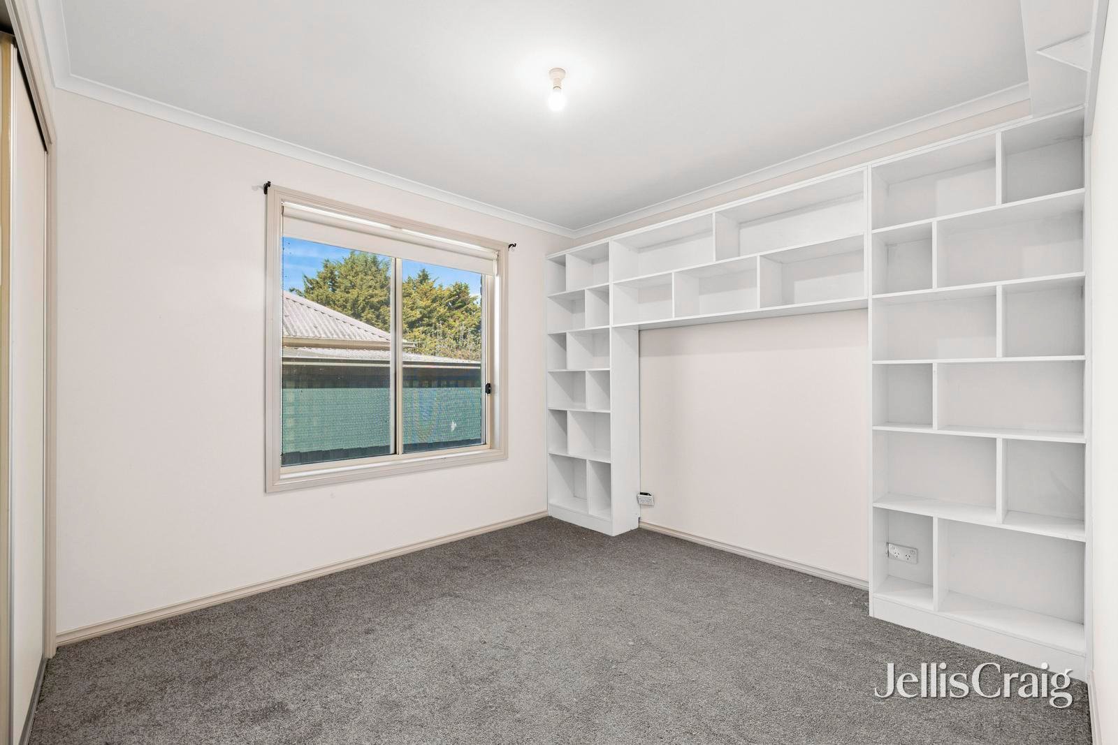 1/130 Raglan Street, Daylesford image 7
