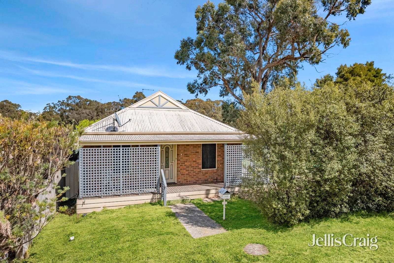 1/130 Raglan Street, Daylesford image 2