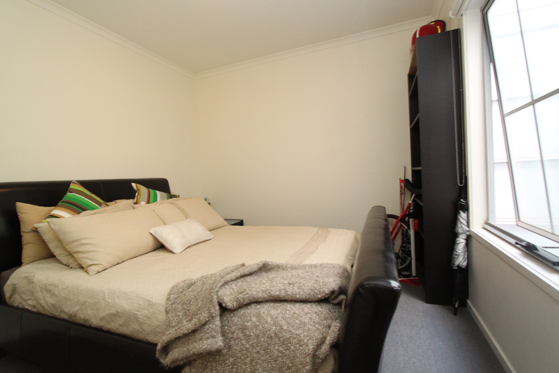 Property Gallery Thumbnail 6
