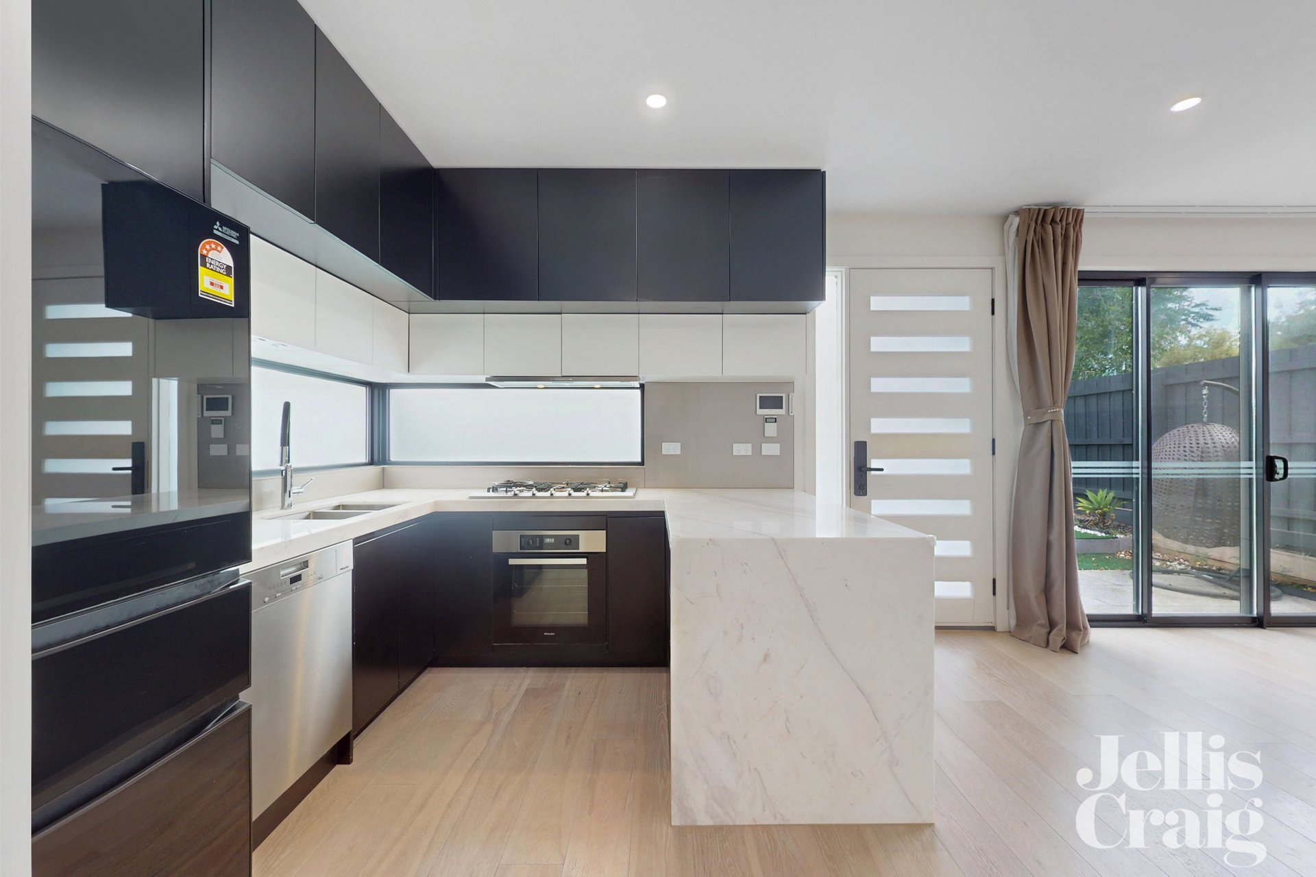 1/1305 Glen Huntly Road, Carnegie image 2