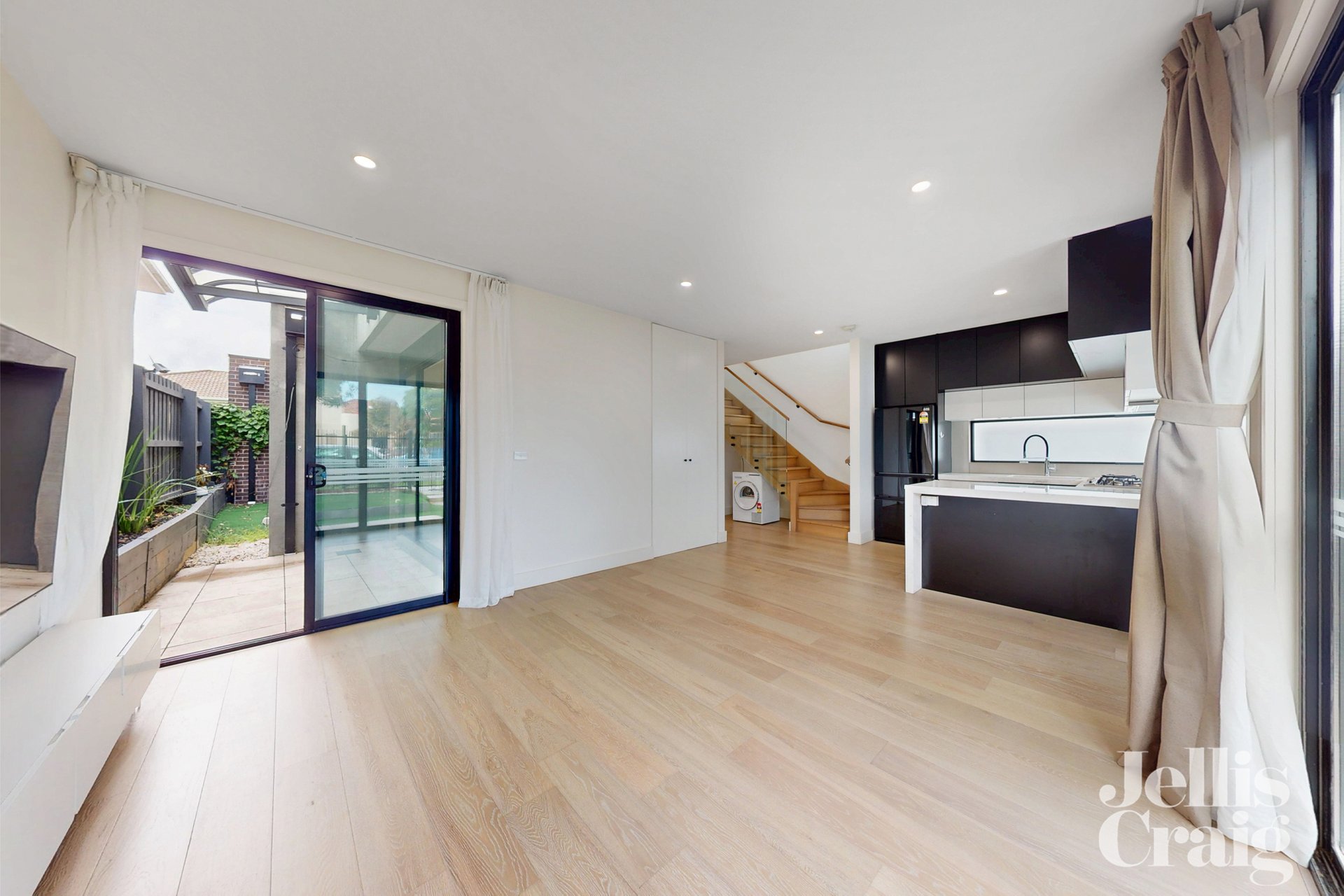 1/1305 Glen Huntly Road, Carnegie image 4