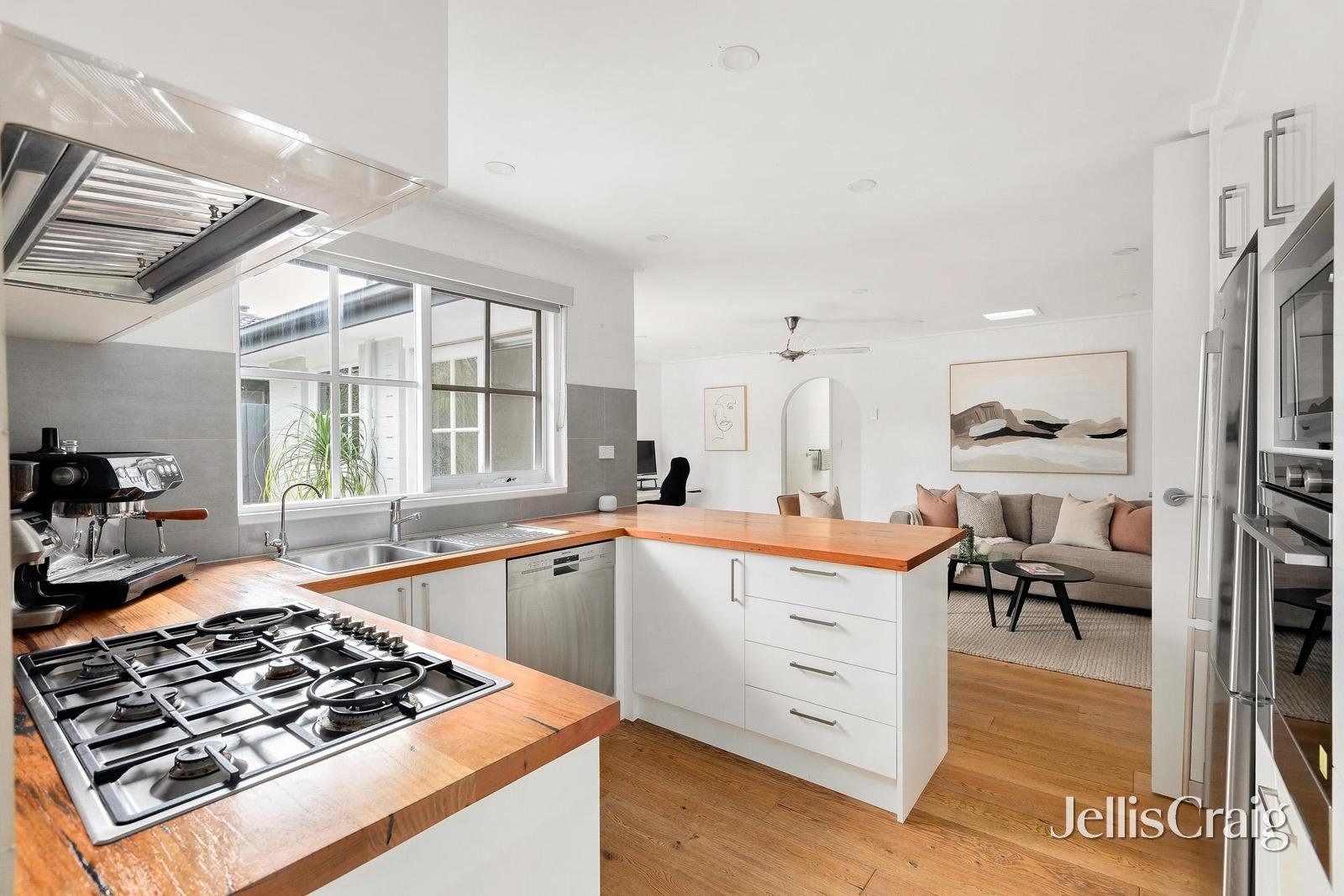 1/1308 Nepean Highway, Cheltenham image 5