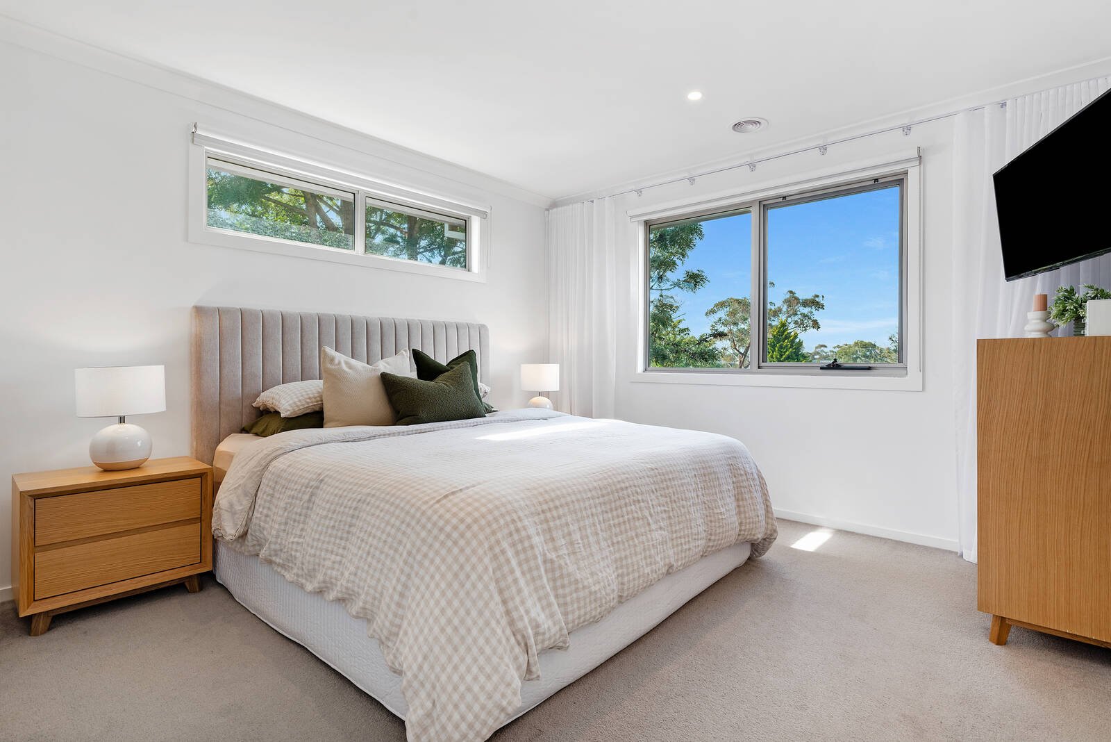 Property Gallery Thumbnail 7
