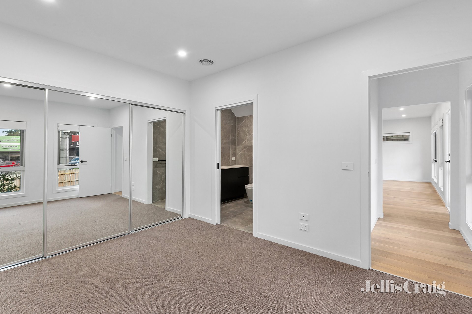 1/131 Bolton Street, Eltham image 5