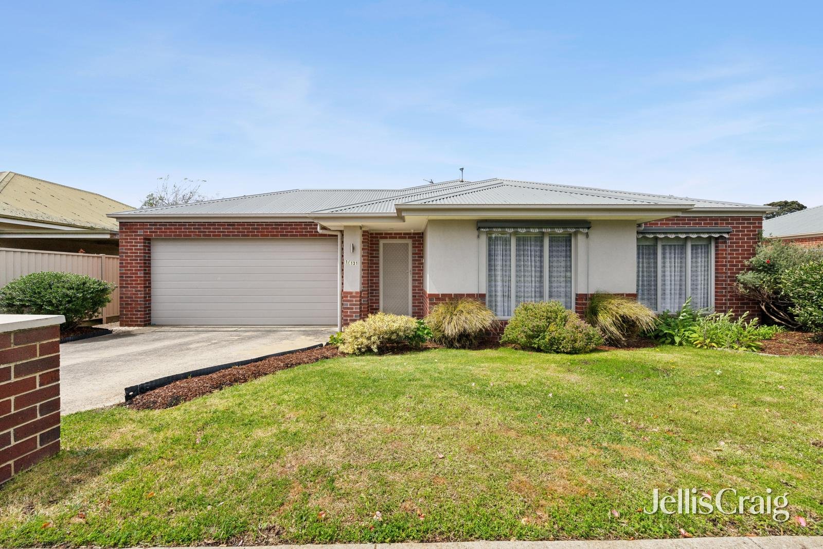 1/131 Larter Street, Canadian image 1