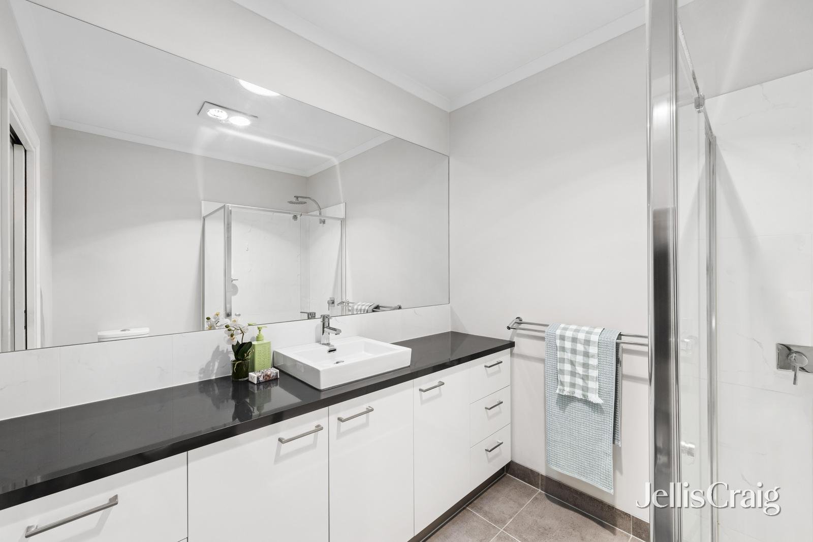 1/131 Larter Street, Canadian image 9