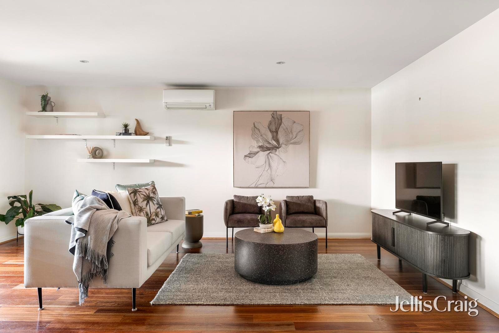 1/1314 Dandenong Road, Hughesdale image 2