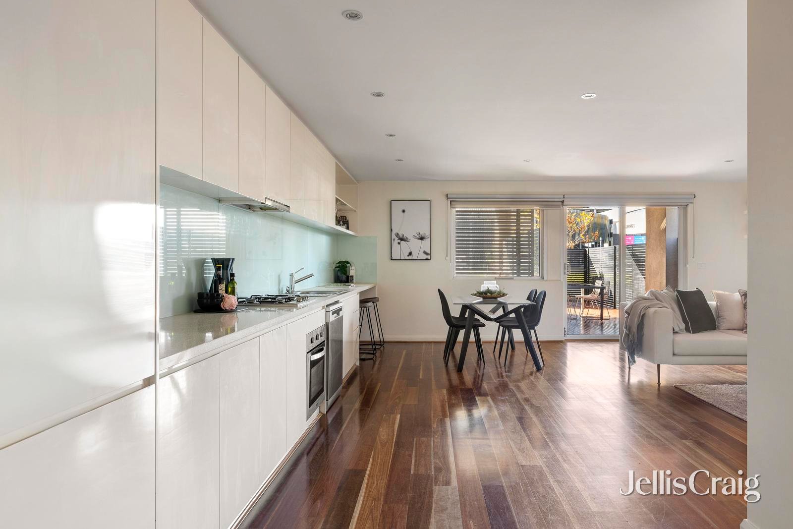 1/1314 Dandenong Road, Hughesdale image 5