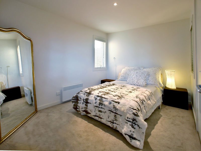 1/132 Carlisle Street, St Kilda image 8
