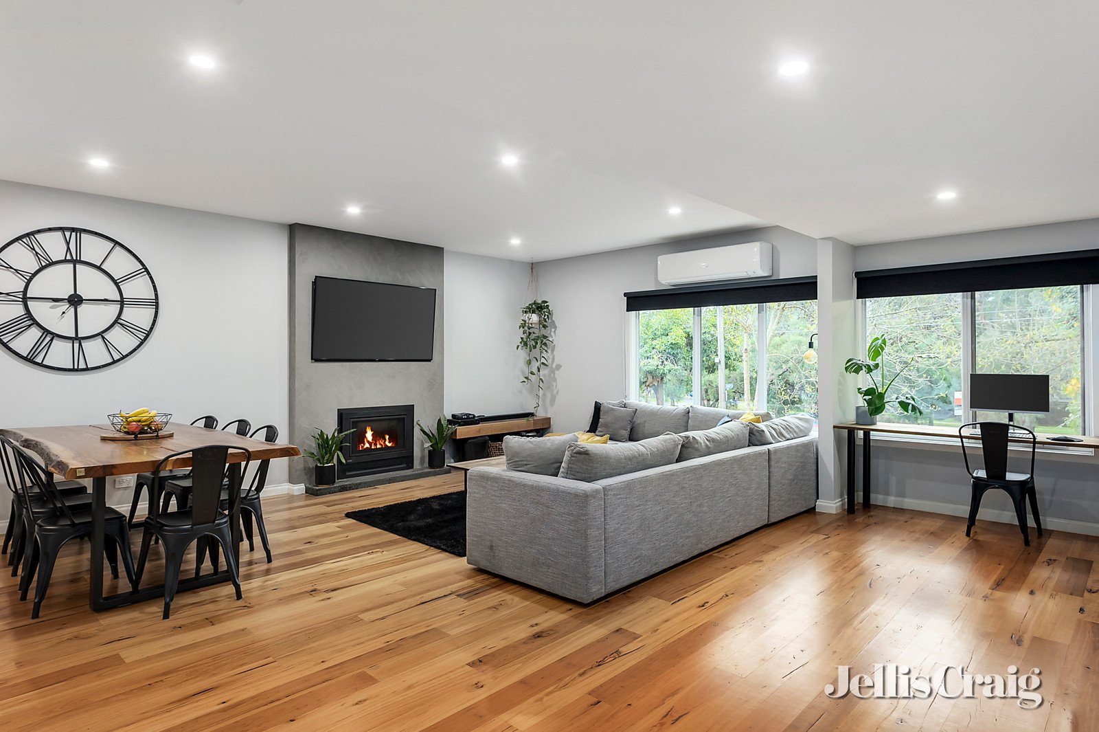 1/132 Mt Dandenong Road, Ringwood East image 2