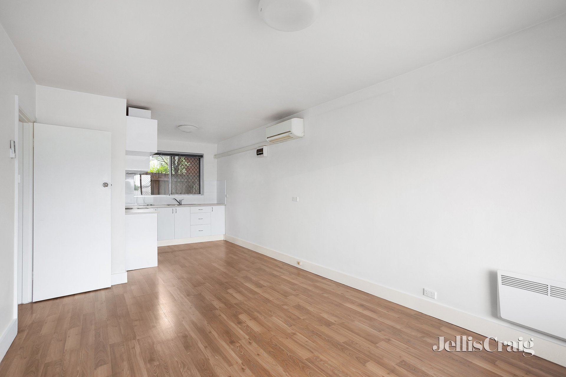 1/133 Bruce Street, Preston image 2