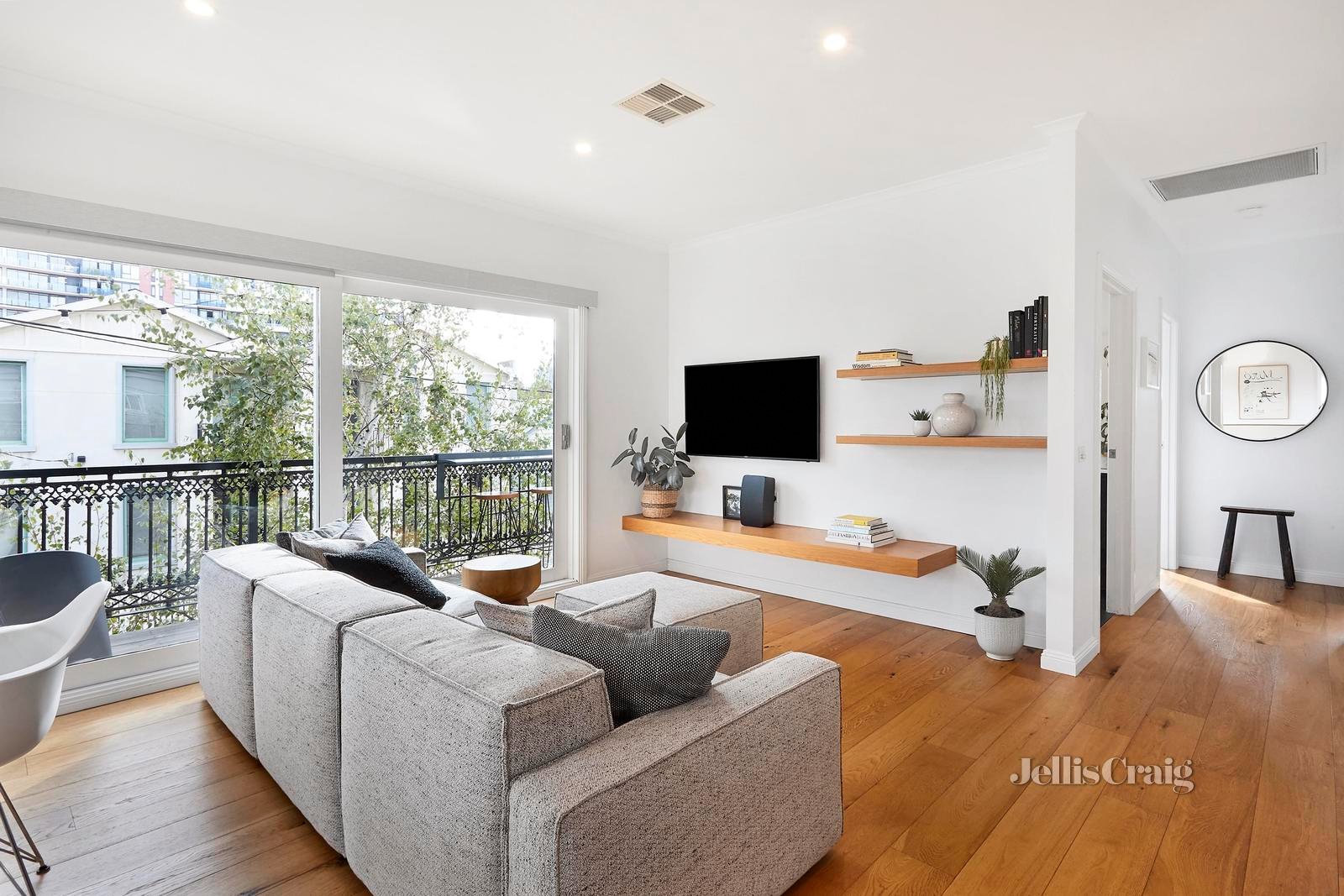 1/133 Cubitt Street, Richmond image 3