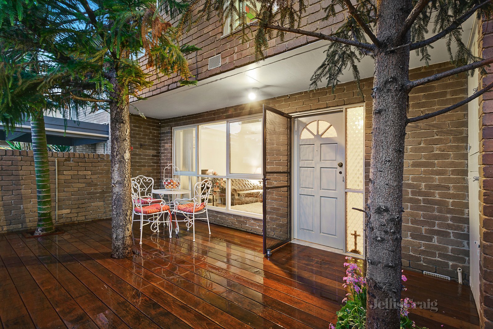 11/33 McLean Street, Brunswick West image 1