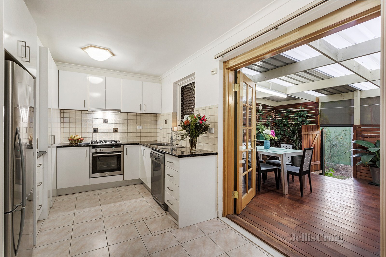 11/33 McLean Street, Brunswick West image 2