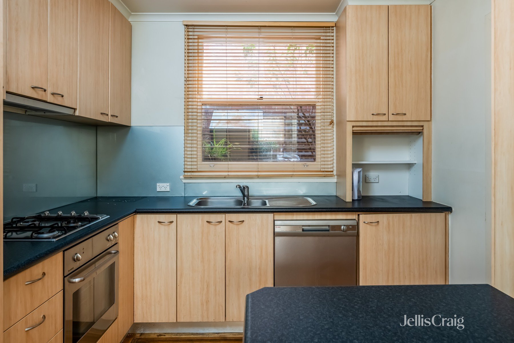 1/133 Royal Parade, Parkville image 1