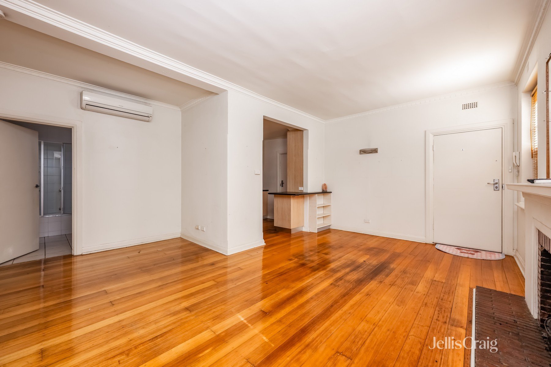 1/133 Royal Parade, Parkville image 5