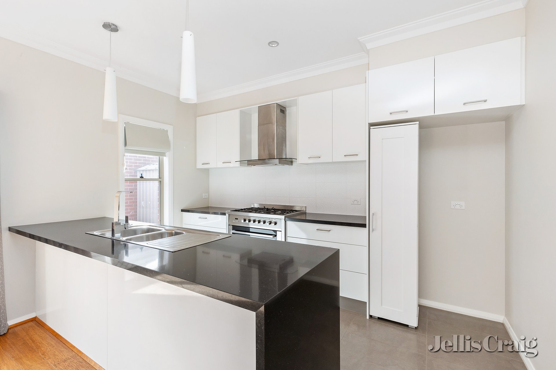 1/1334 Gregory Street, Lake Wendouree image 3