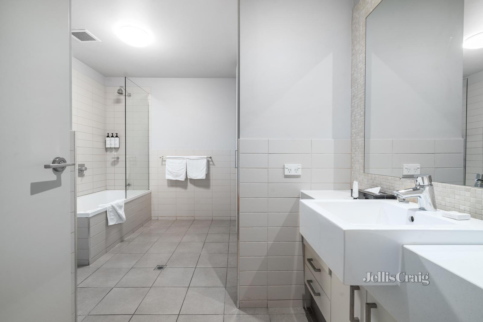 113/353 Springvale Road, Glen Waverley image 7