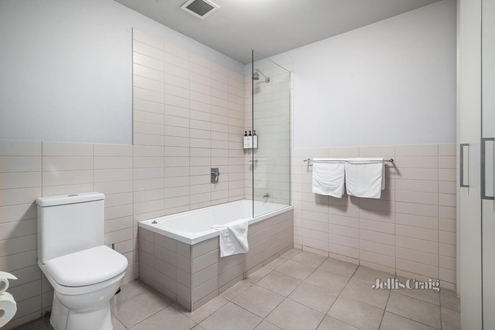 113/353 Springvale Road, Glen Waverley image 8