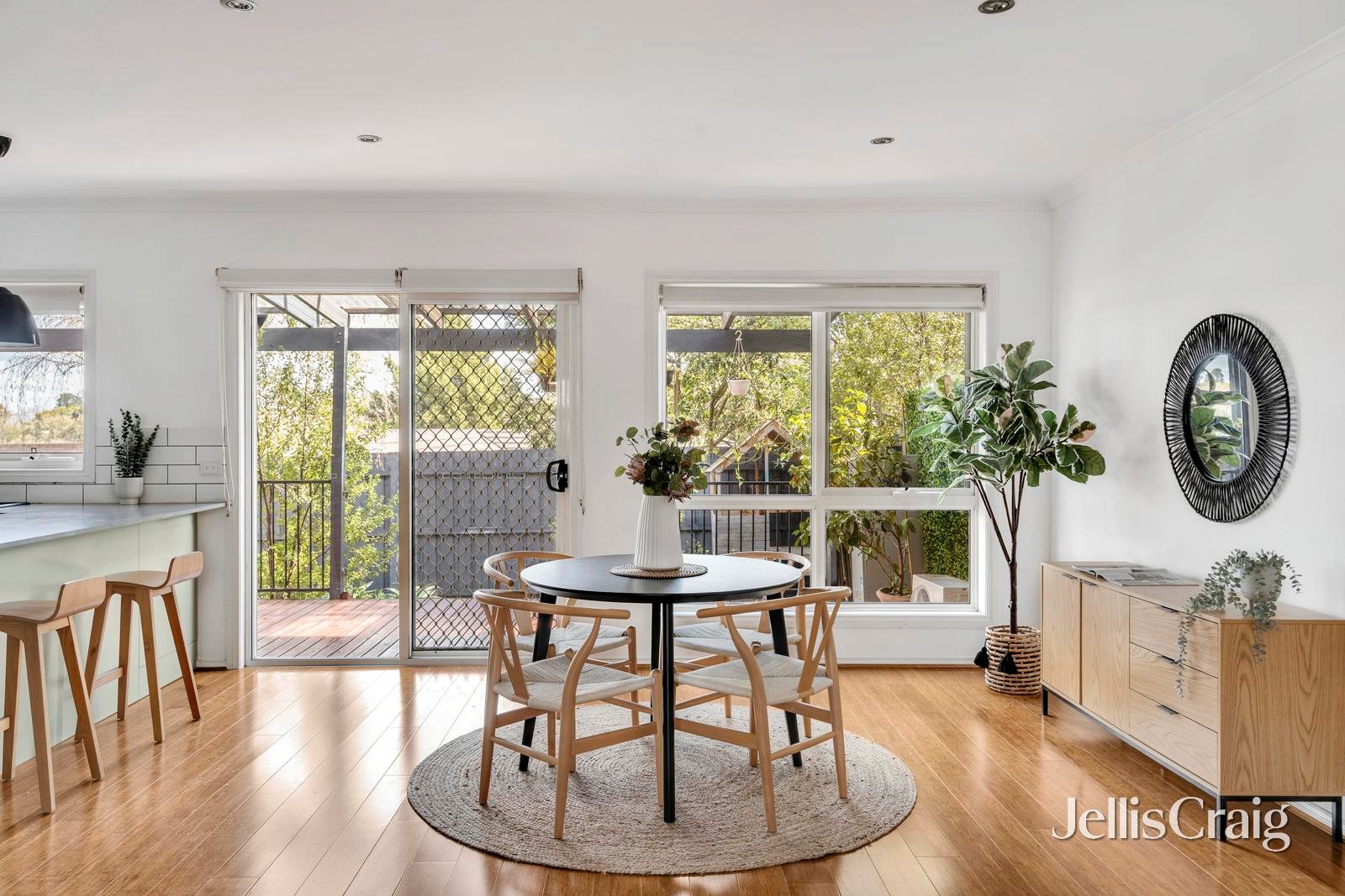 11/35-37 Alpine Grove, Pascoe Vale image 3
