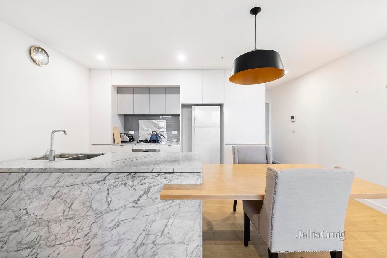 113/5 Sovereign Point Court, Doncaster image 2