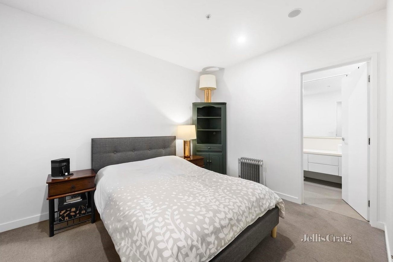 113/5 Sovereign Point Court, Doncaster image 4