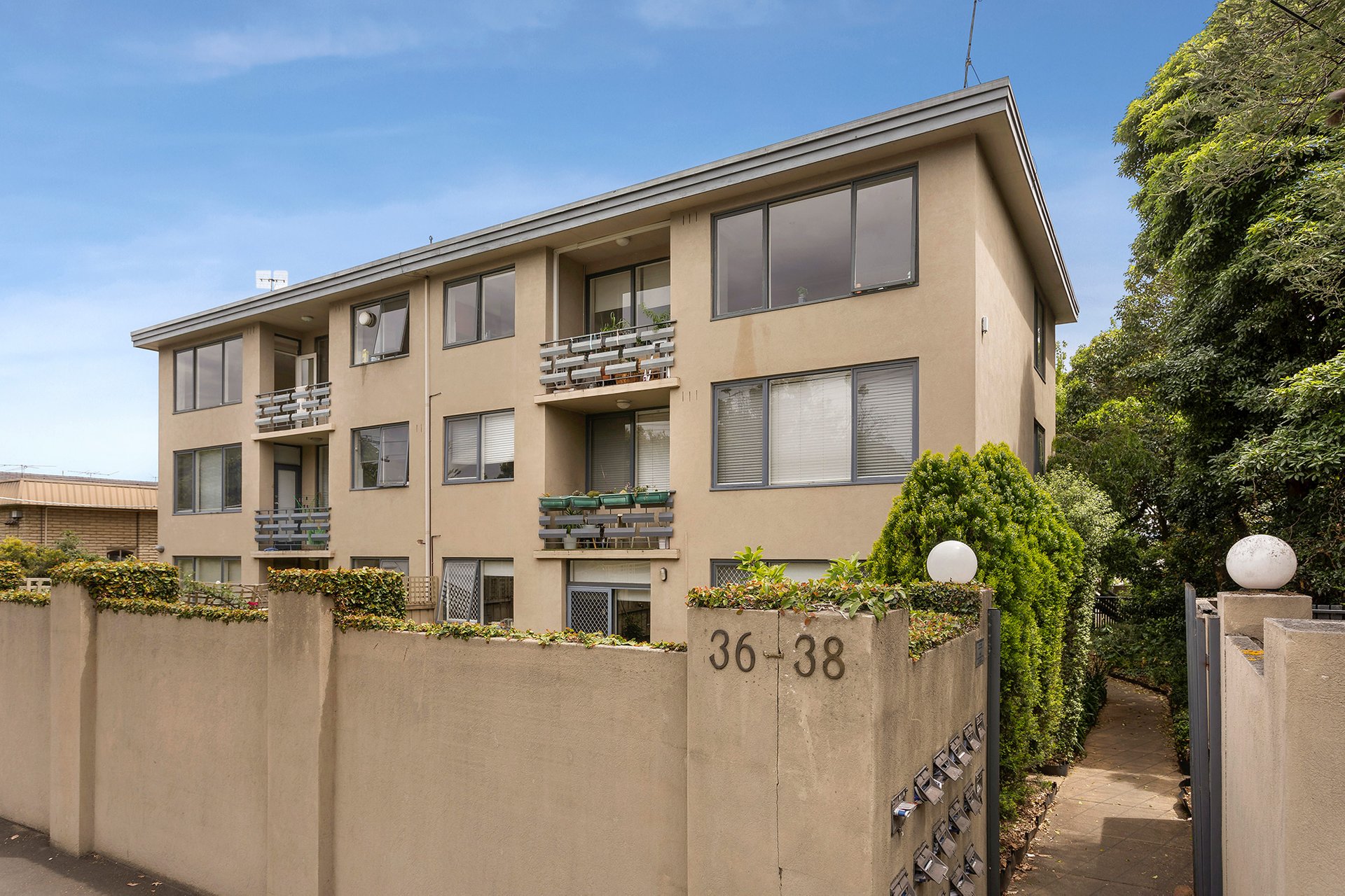 Property Gallery Thumbnail 10