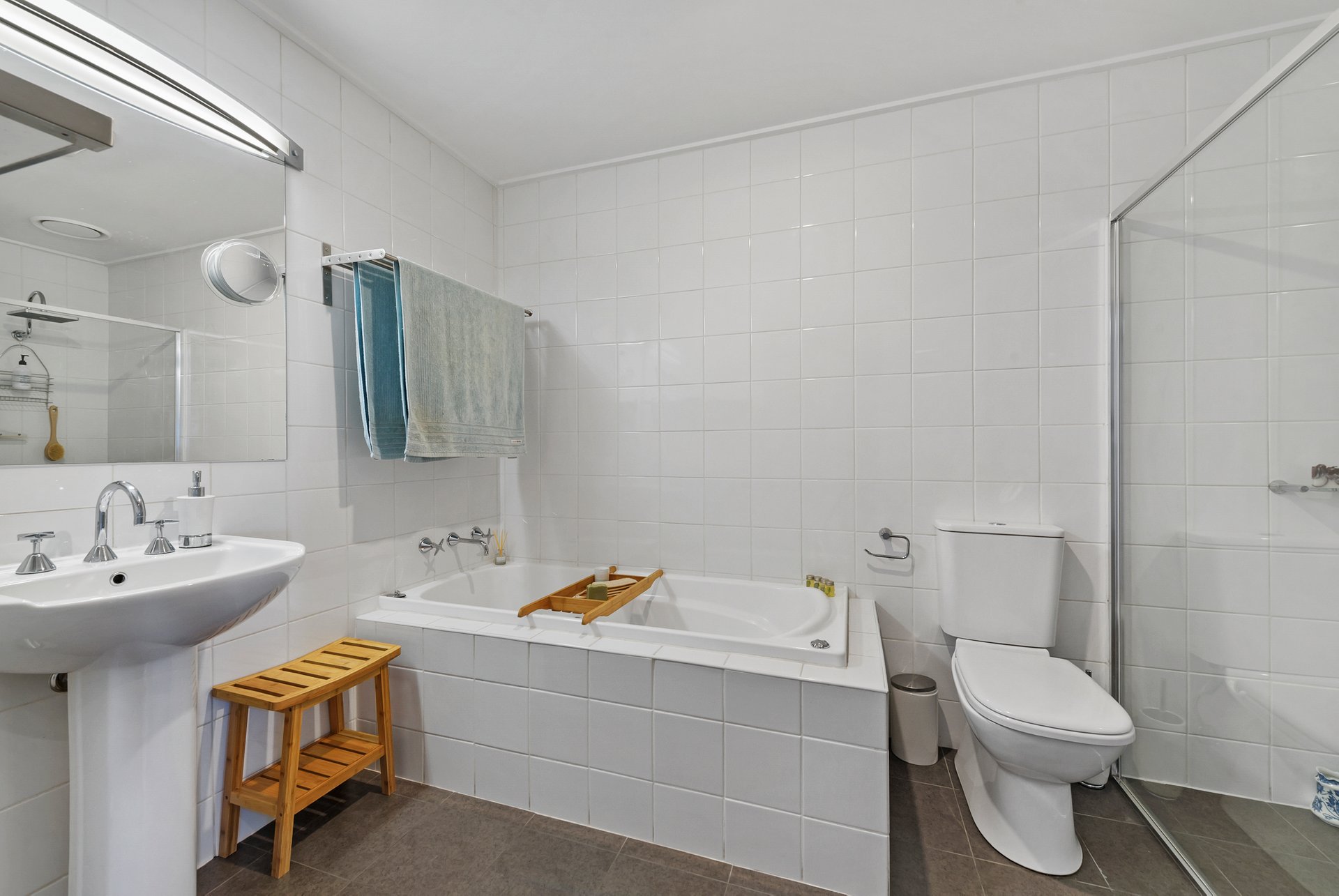 11/36 Gladstone Street, Moonee Ponds image 6