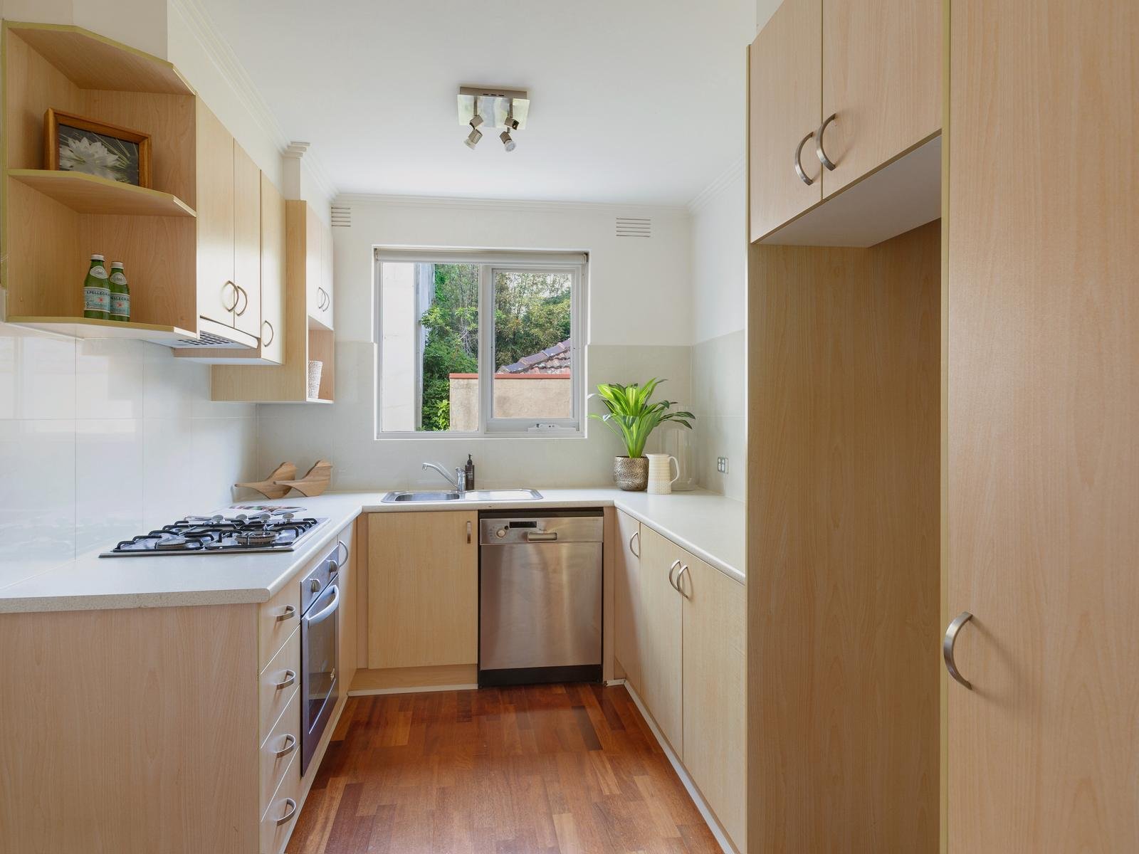 11/36 Grange Road, Toorak image 3
