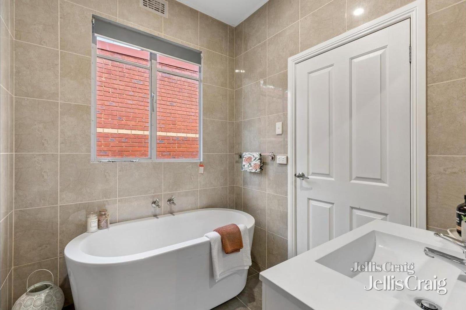 1/136 High Street Road, Ashwood image 5