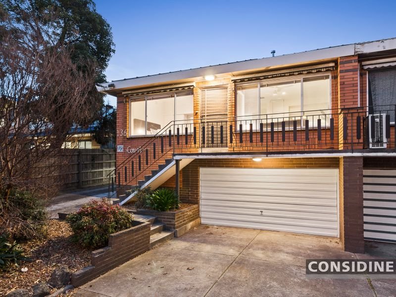 1/136 Hoffmans Road, Essendon image 1