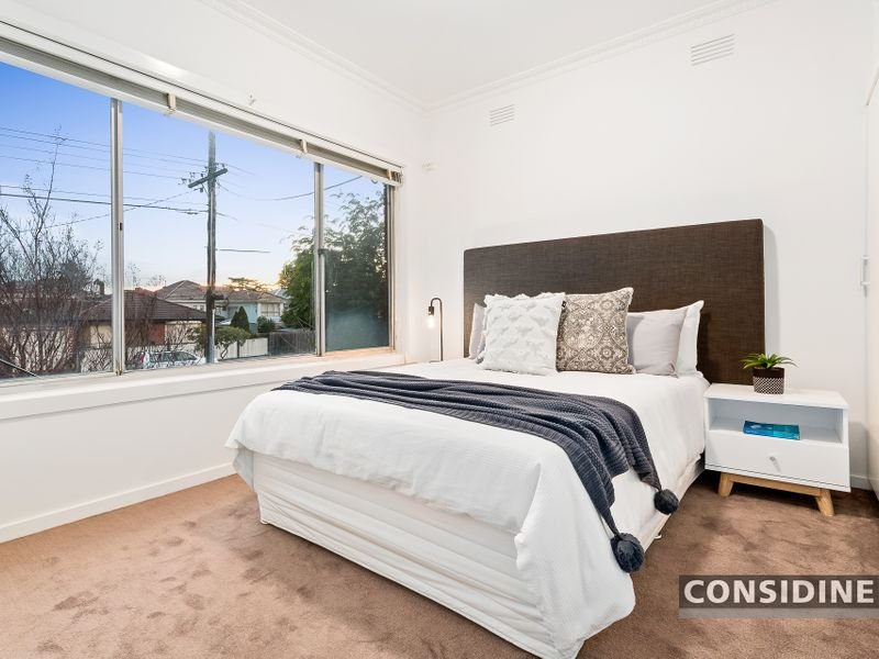 1/136 Hoffmans Road, Essendon image 5