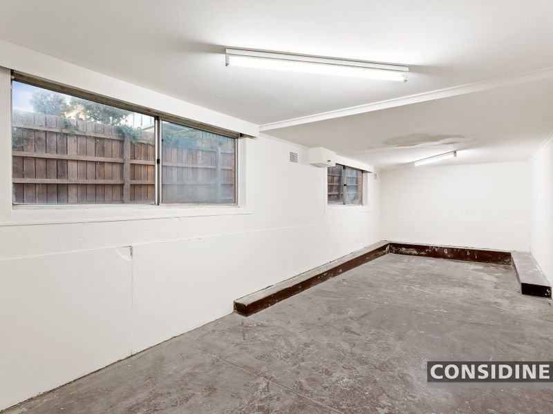 1/136 Hoffmans Road, Essendon image 8