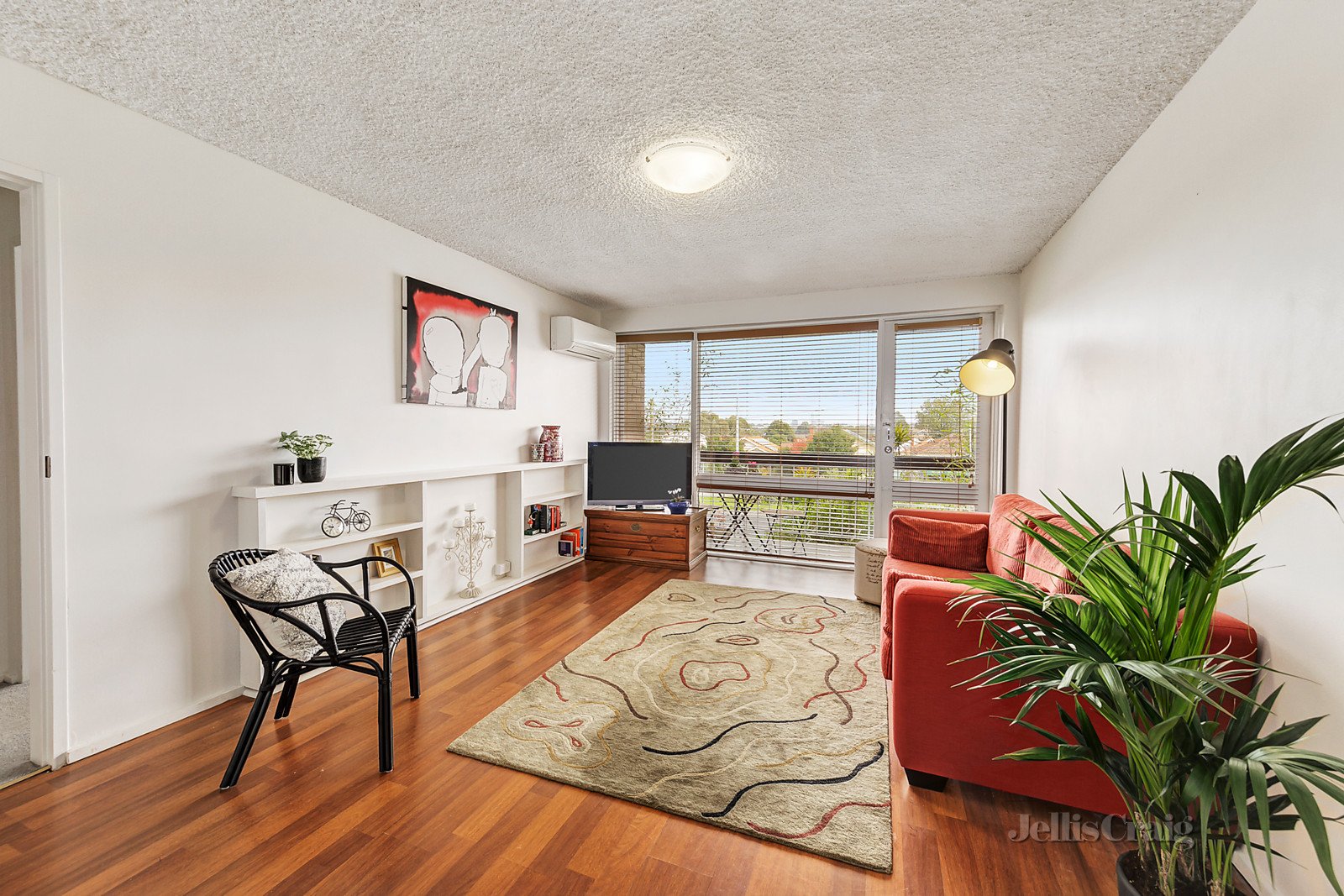 1/136 St Georges Road, Northcote image 1