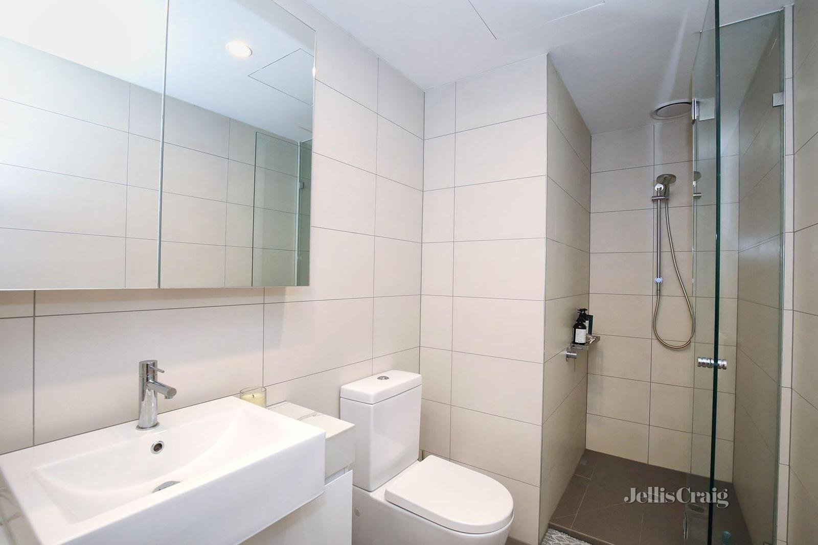 113/7 Red Hill Terrace, Doncaster East image 4