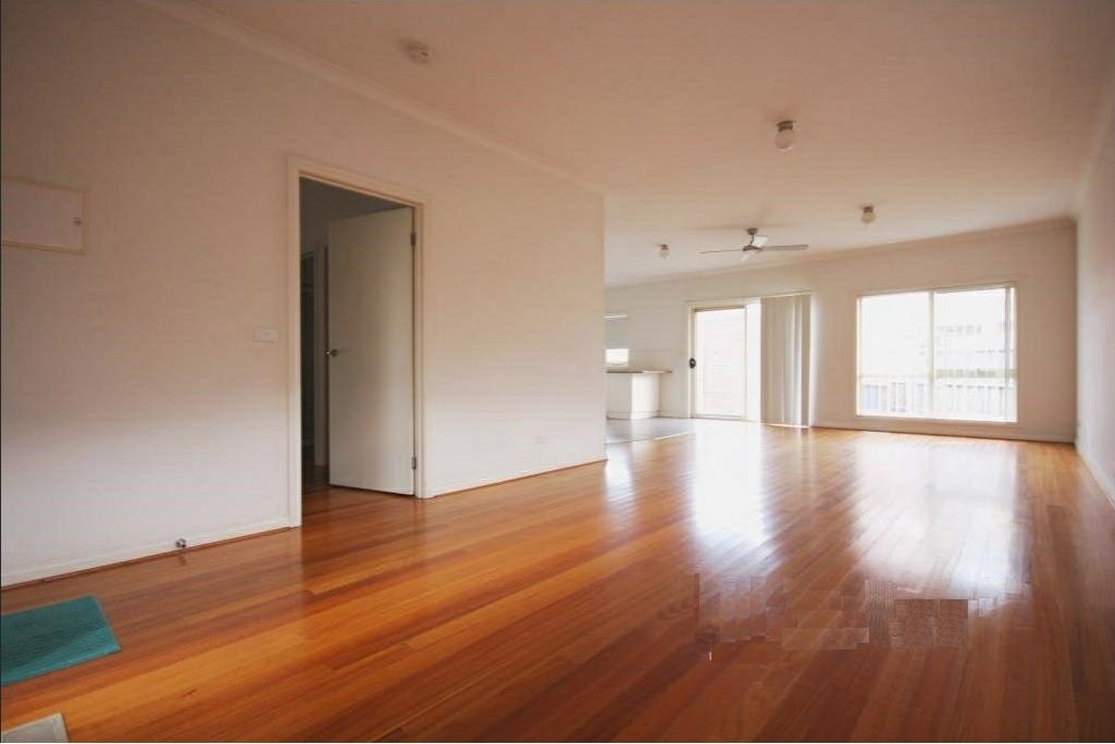 1/1372 Dandenong Road, Hughesdale image 4