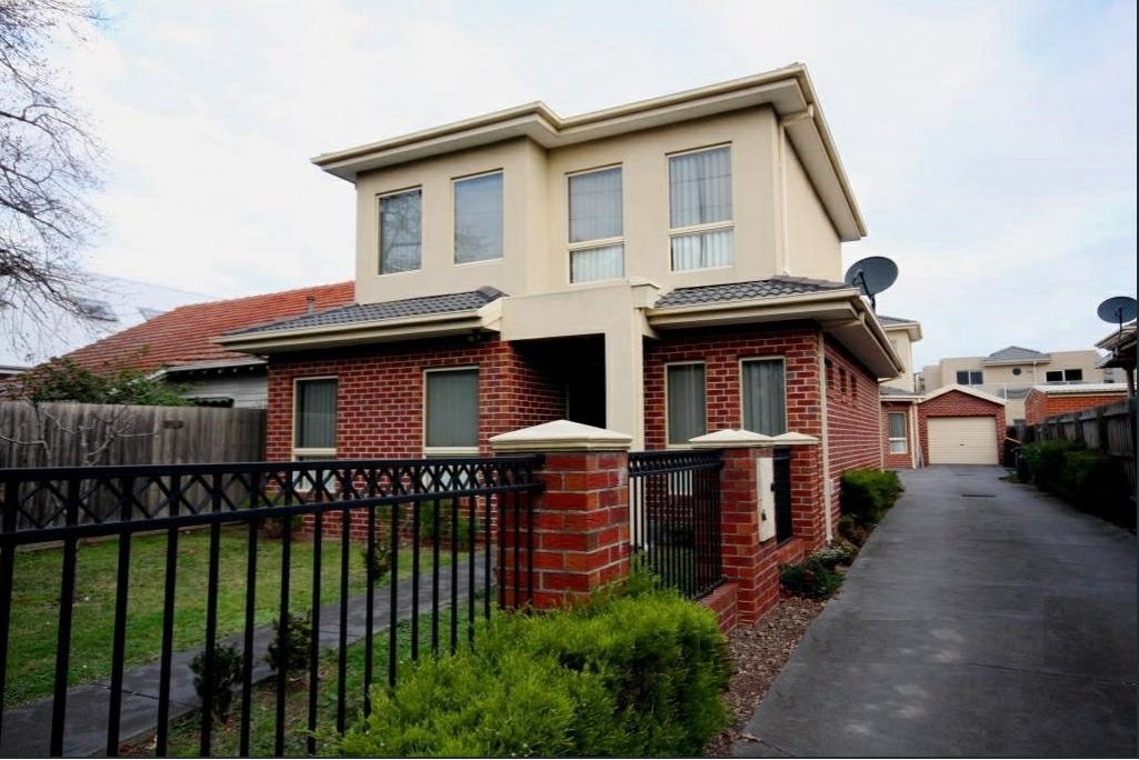 1/1372 Dandenong Road, Hughesdale image 1