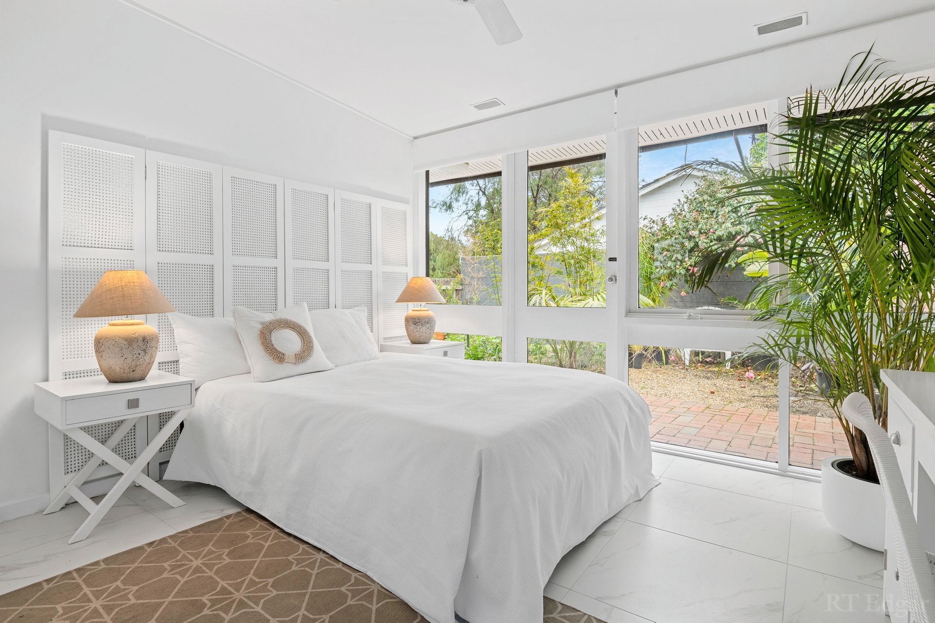 Property Gallery Thumbnail 6