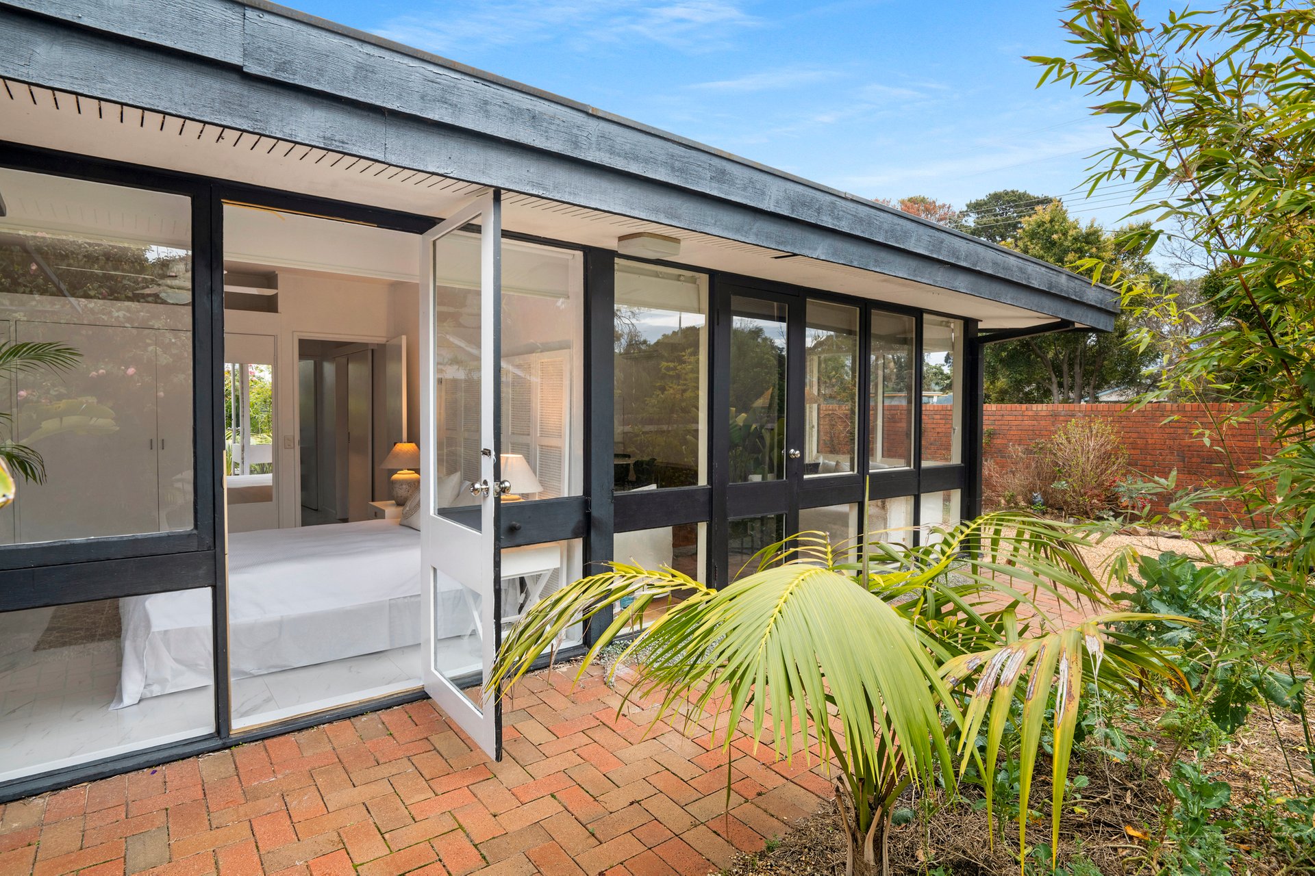 Property Gallery Thumbnail 9