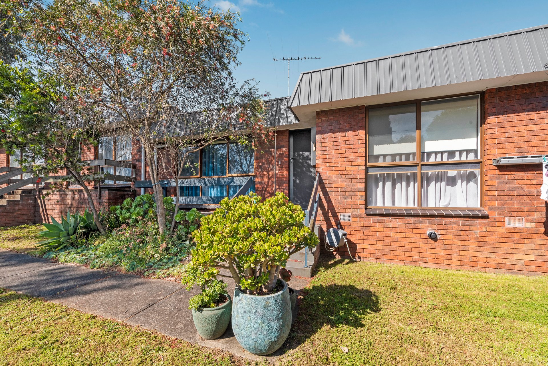 1/139 Old Para Court, Greensborough image 1