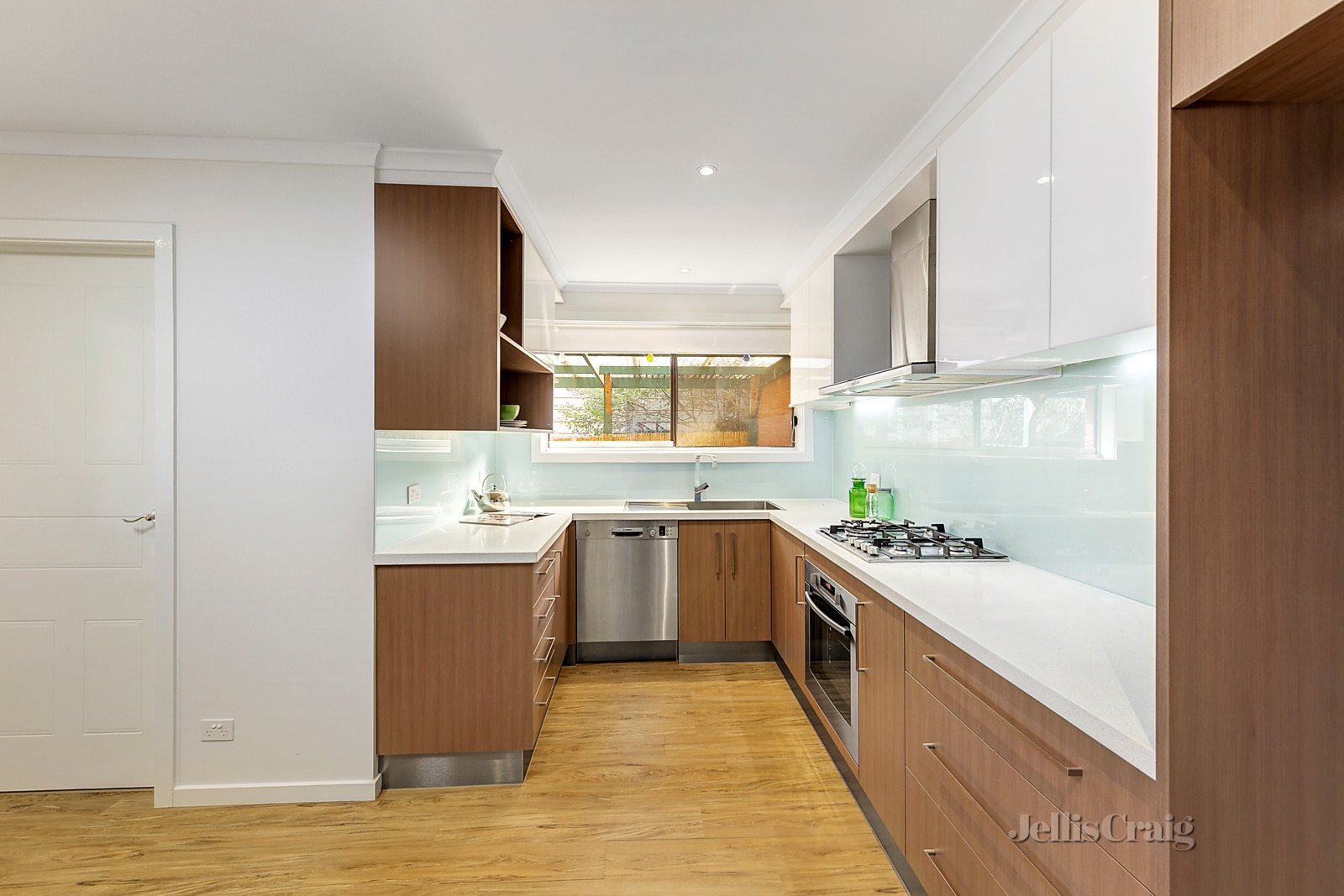 1/139 Waverley Road, Chadstone image 2