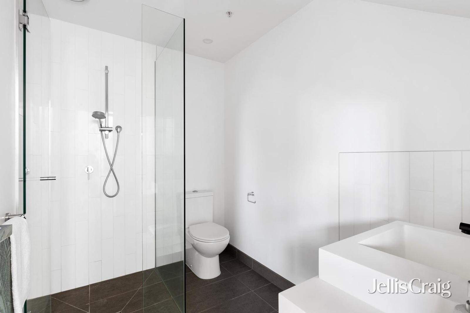 11/392 St Georges Road, Fitzroy North image 10