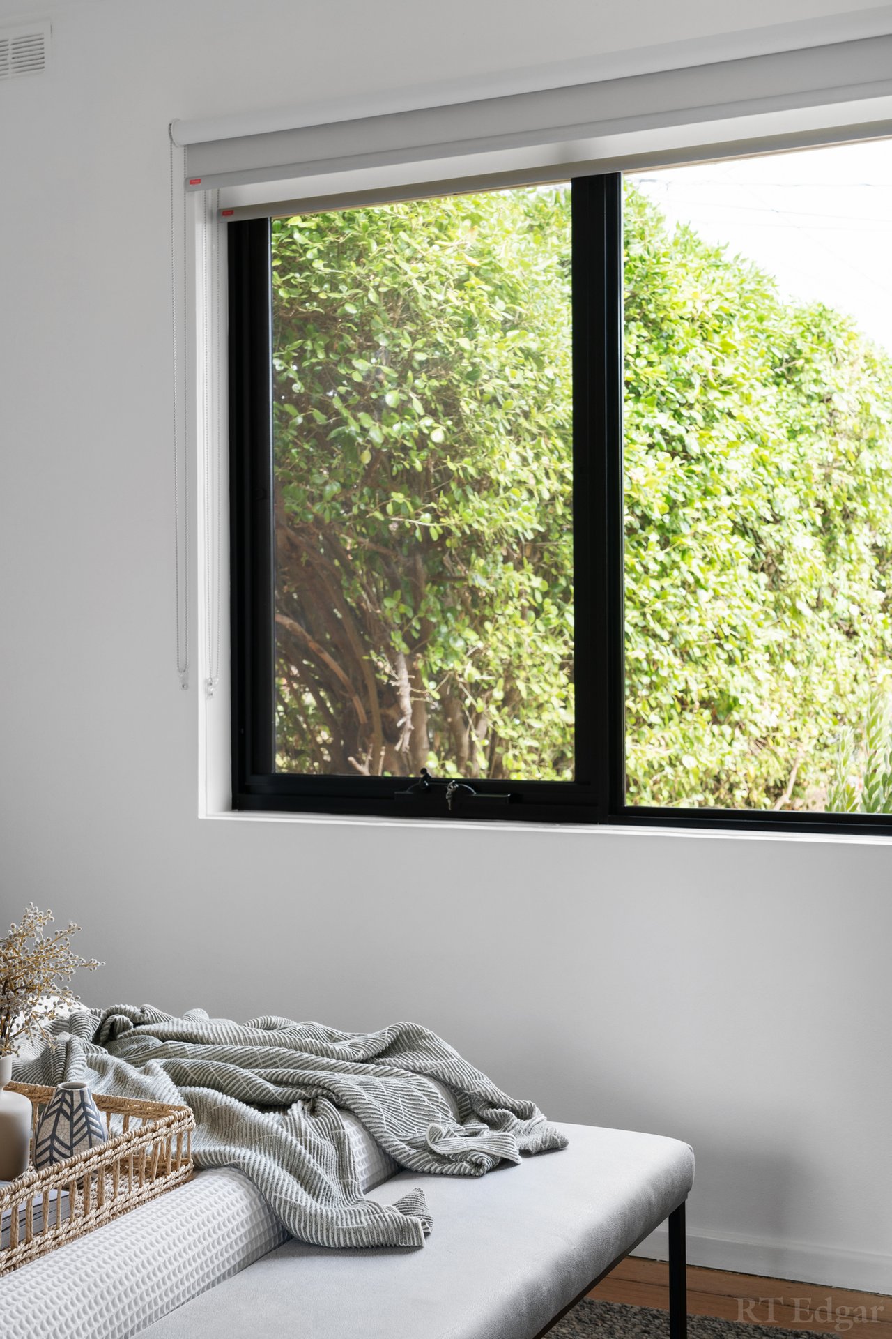 Property Gallery Thumbnail 16