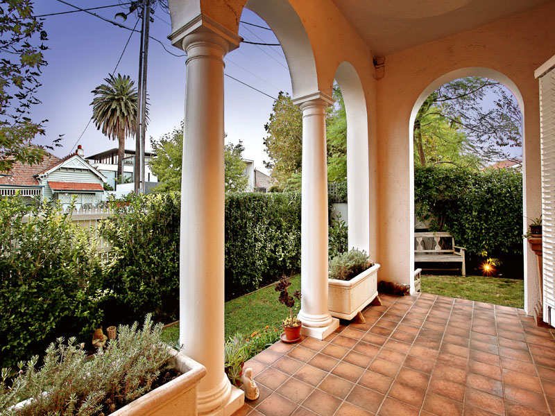 1/14 Beach Avenue, Elwood image 4