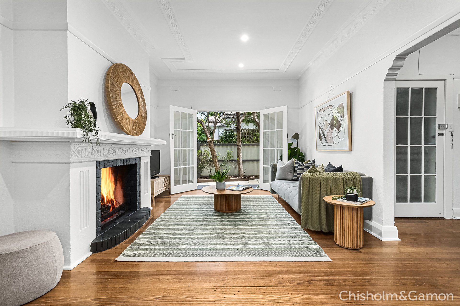 1/14 Beach Avenue, Elwood image 3