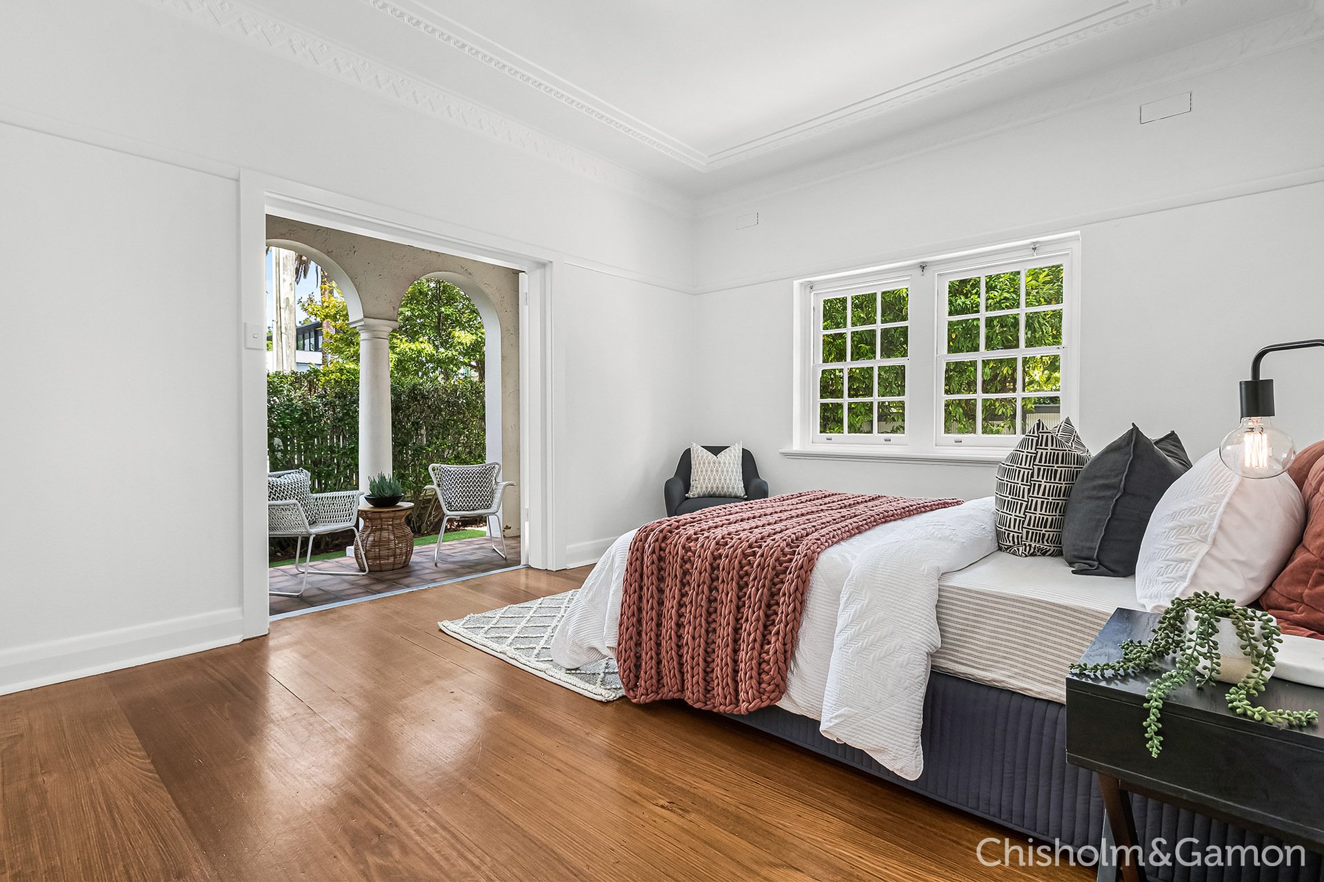 1/14 Beach Avenue, Elwood image 7