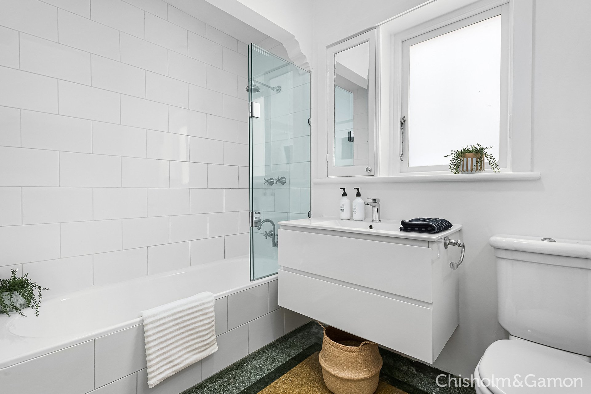 1/14 Beach Avenue, Elwood image 9